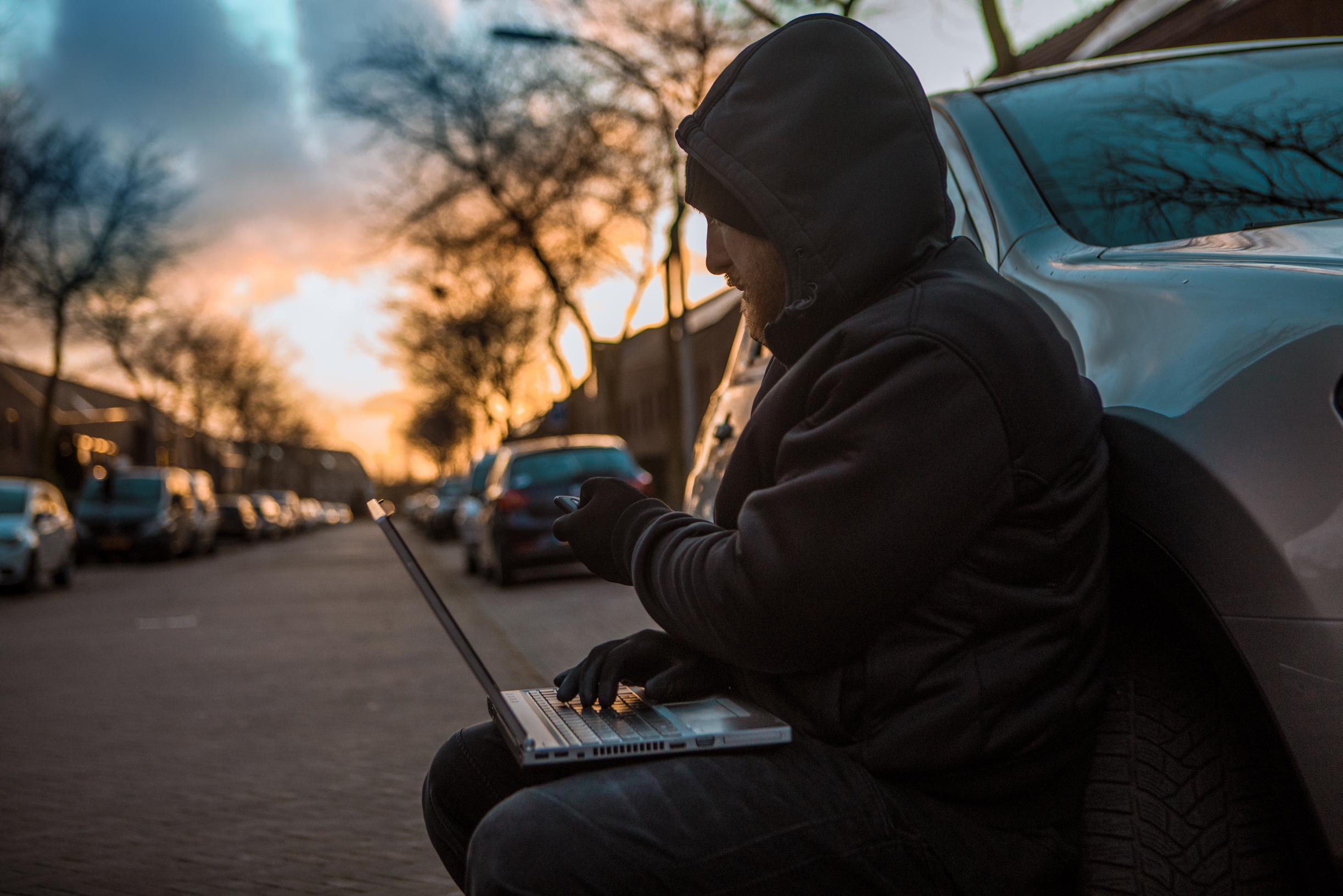 Autodiefstallen houden Elsloo in de greep: ‘Heel vreemd om wakker te worden met een lege oprit’